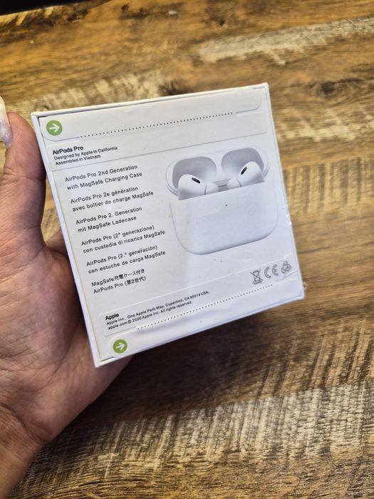 Наушники оригинал Apple AirPods Pro 2nd generation белый