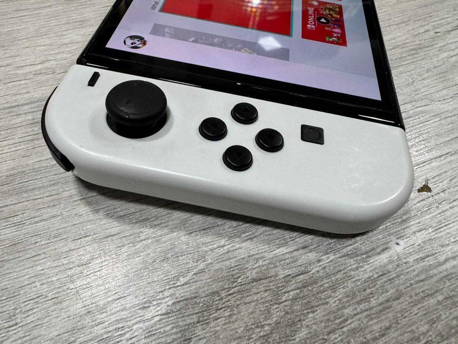 Nintendo Switch OLED Model