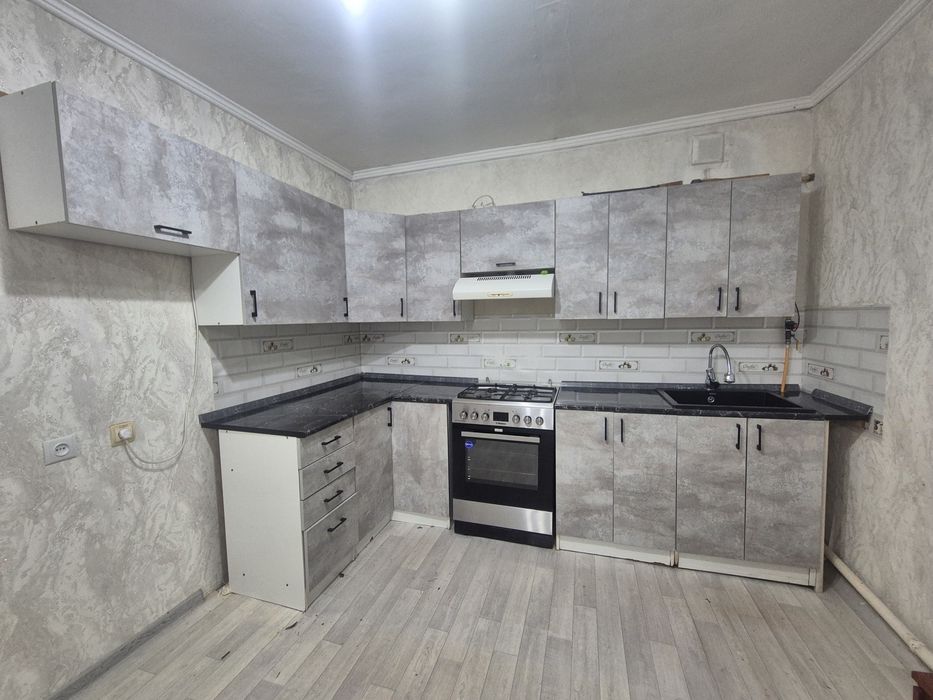 Продам кухонный гарнитур