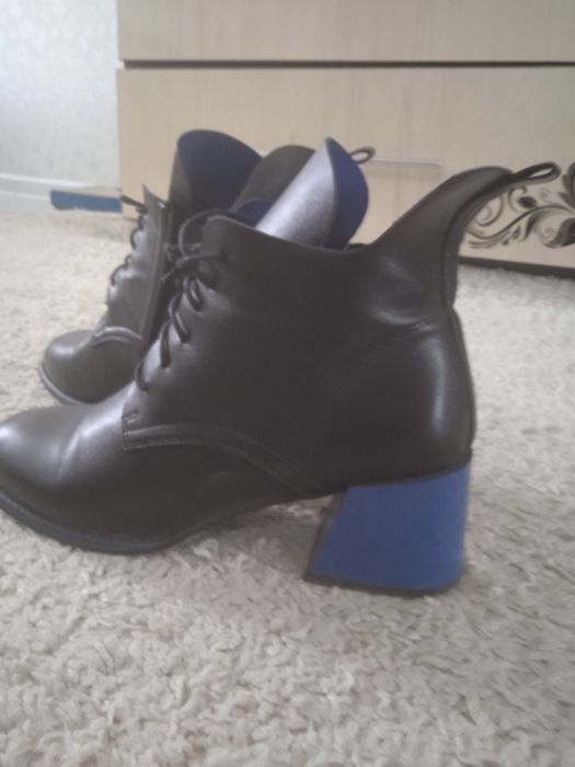 Продам ботинки жен.