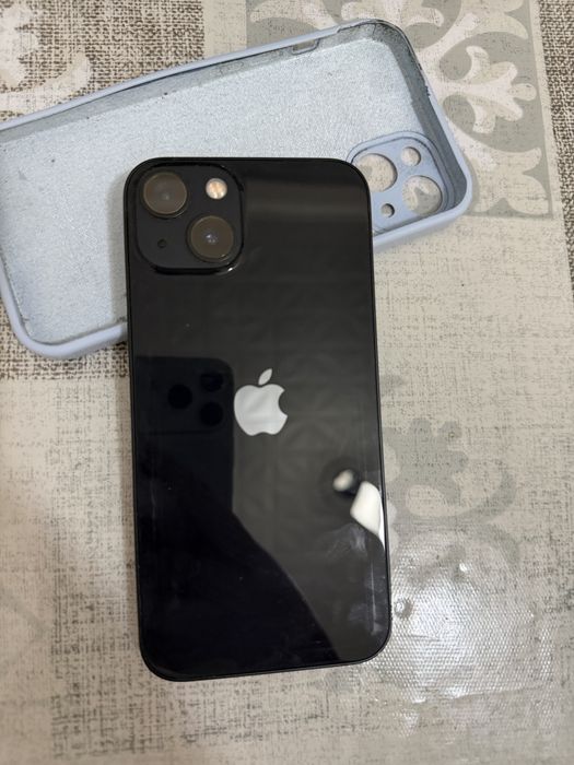 срочно продается iPhone 13
