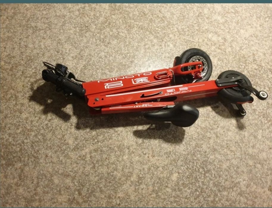 Vand bicicleta electrica foarte pliabila