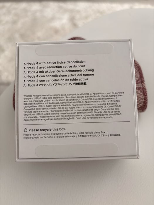 AirPods 4 impecabile nefolosite