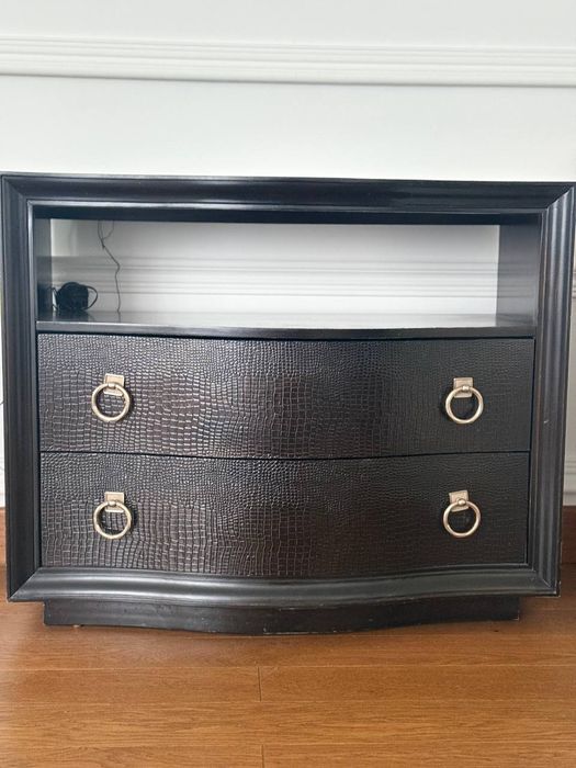 Срочно продам тумбы Desiderio