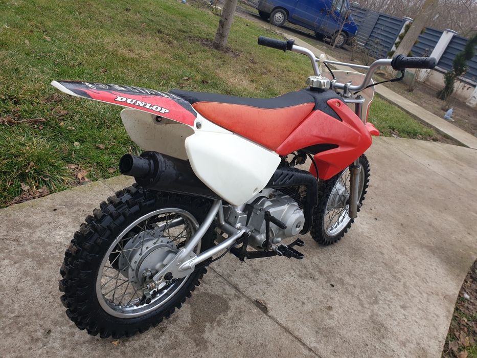 Honda crf 70f  .