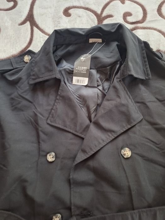 Дамска шлифер нов за 15.34€