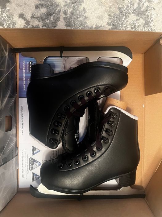 Коньки Jackson Ultima Figure Ice Skates (новые)