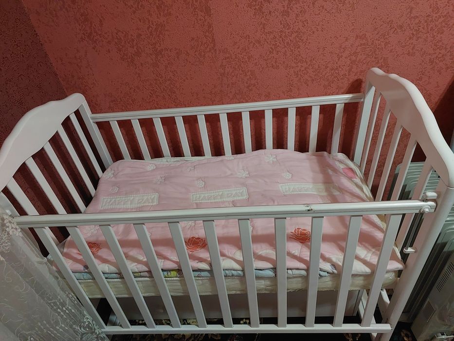 Кровать 120 см на  60 см