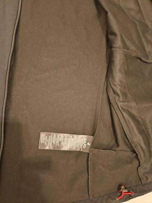 Яке Zajo софтшел