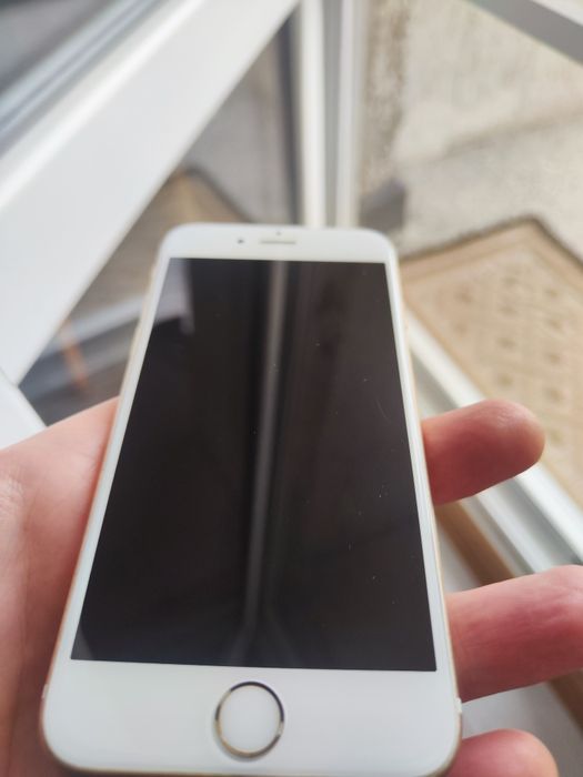 Продавам iPhone 6S