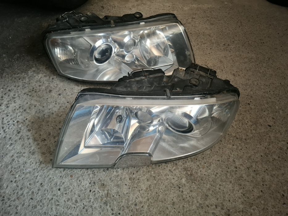 Faruri Skoda Superb 1
