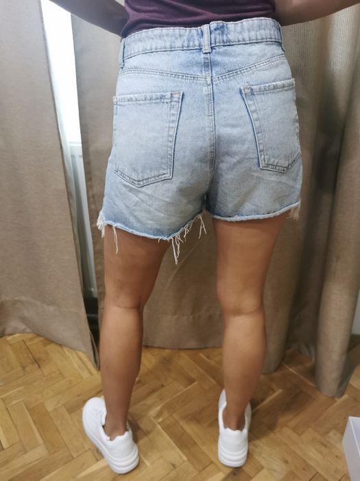 Къси дънкови панталонки