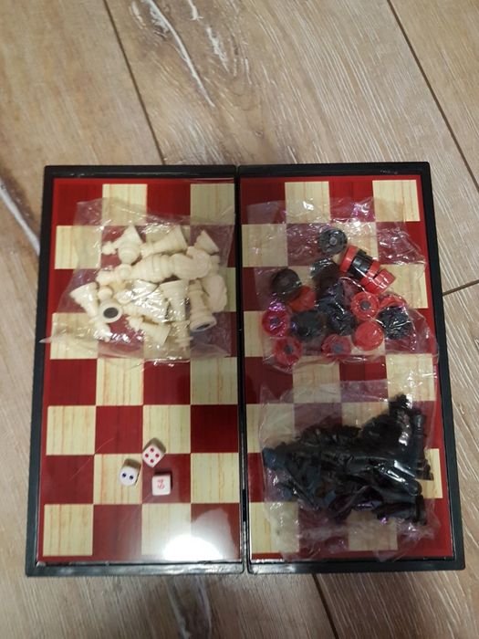 Преносима настолна игра 3 в 1