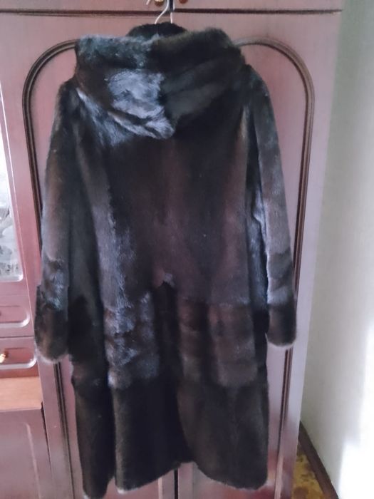 Продам норковую шубу