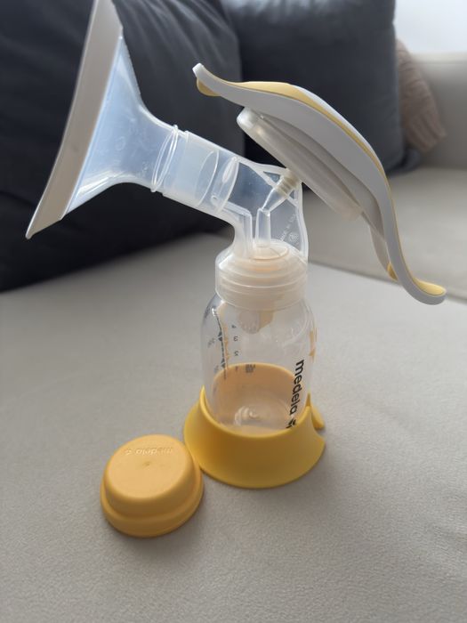 ръчна помпа medela