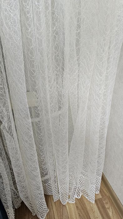 Продам тюль с вышивкой