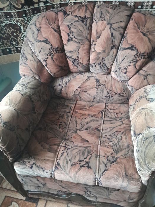 Диван и 2 кресла