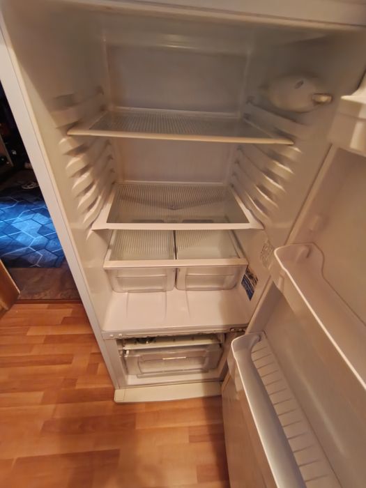 Продам холодильник б/у