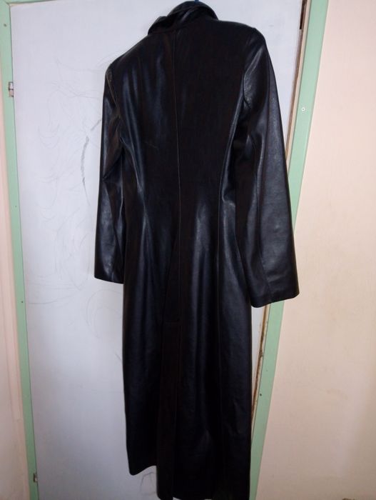 Дамско кожено манто