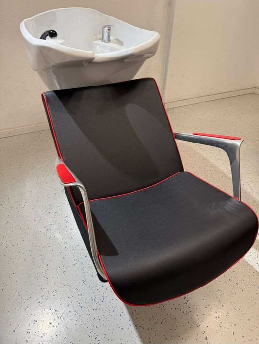 Scafă frizerie/coafor. 1200 lei