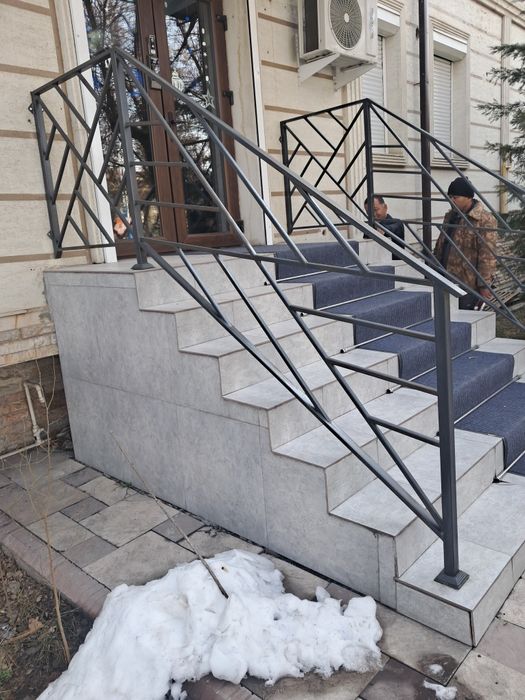 козырок ,  навес и перила ясаб урнатиб берамиз тез ва арзон