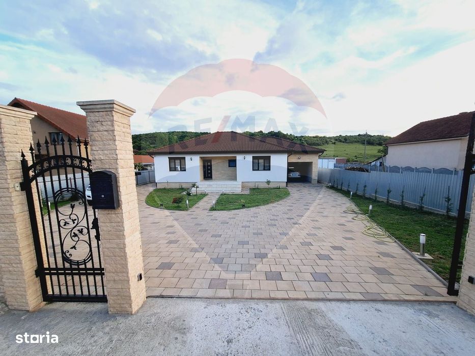 Casă / Vilă cu 5 camere de vânzare