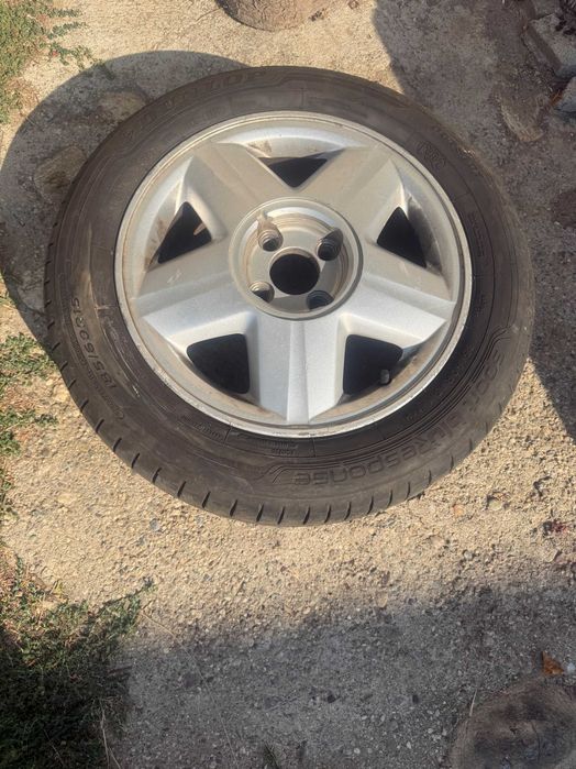 Летни гуми Dunlop с джанти от Рено клио 185/60/15