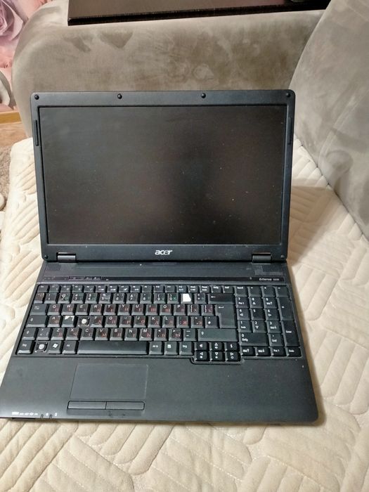 Ноутбук рабочий с зарядкой