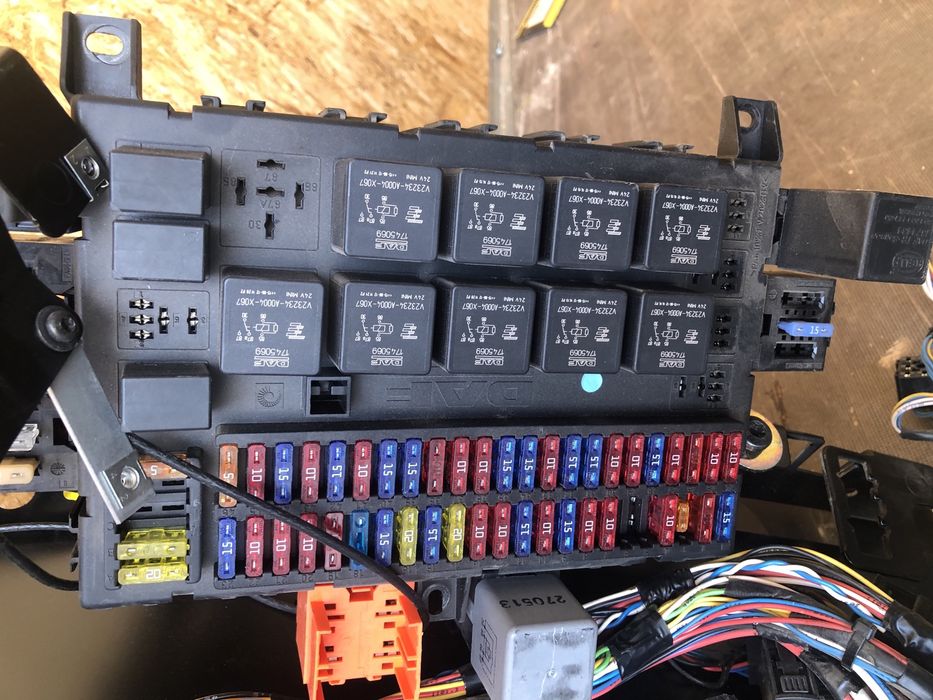 Даф 105 запчасти от кабины