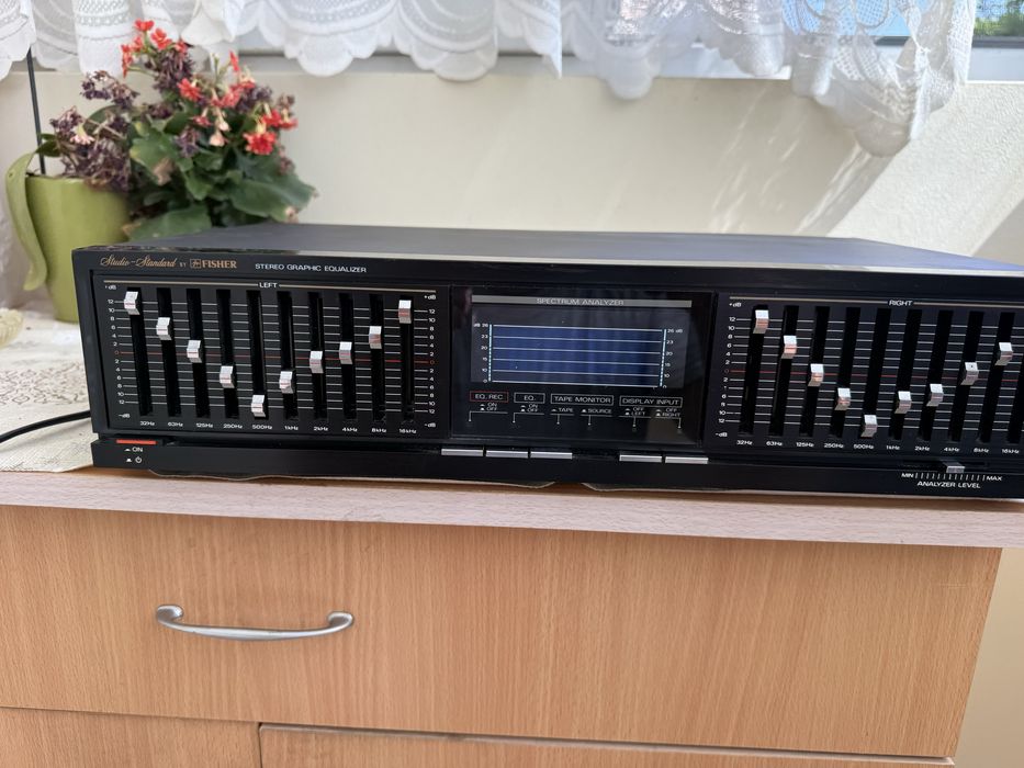 Fisher EQ-275 Еквалайзер