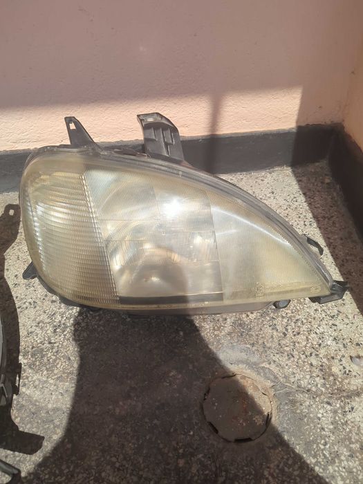 Оригинални фарове за Мерцедес МЛ163