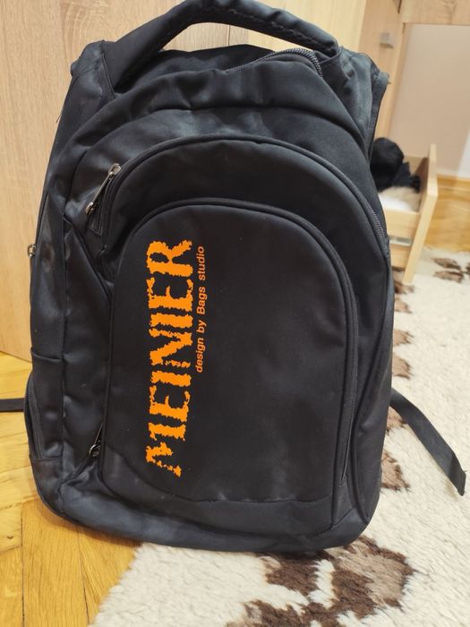 Ученическа раница и естествена кожа раница