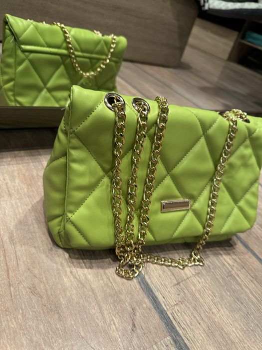 Дамски чанти малки и големи