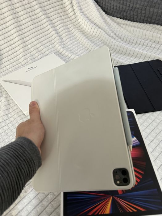 Apple iPad Pro 12.9 M1 128Gb Cellular + Magic Keyboard + Pencil