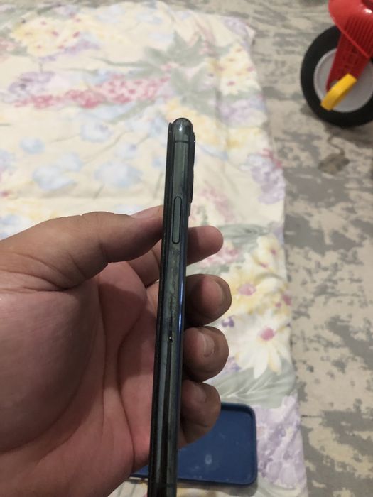 Продам iphone 11 pro