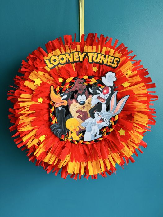 Looney Toons пинята Бъгс Бъни