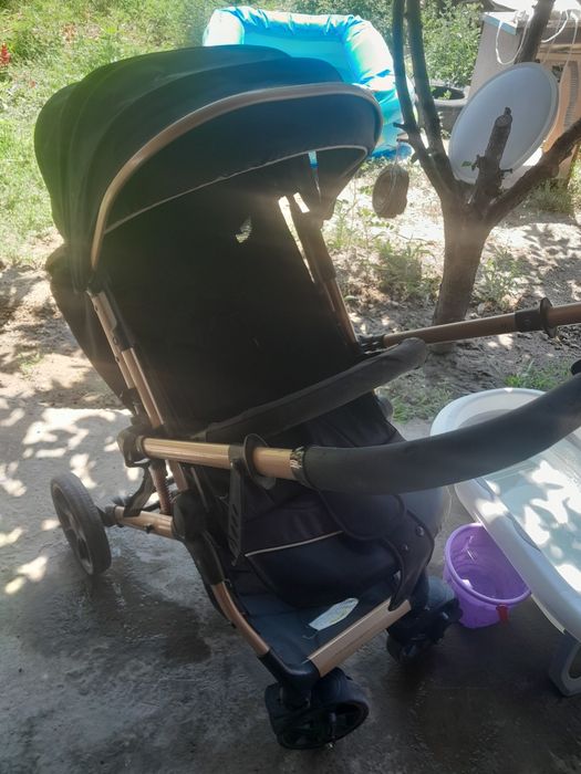 Коляска бу срочно продам