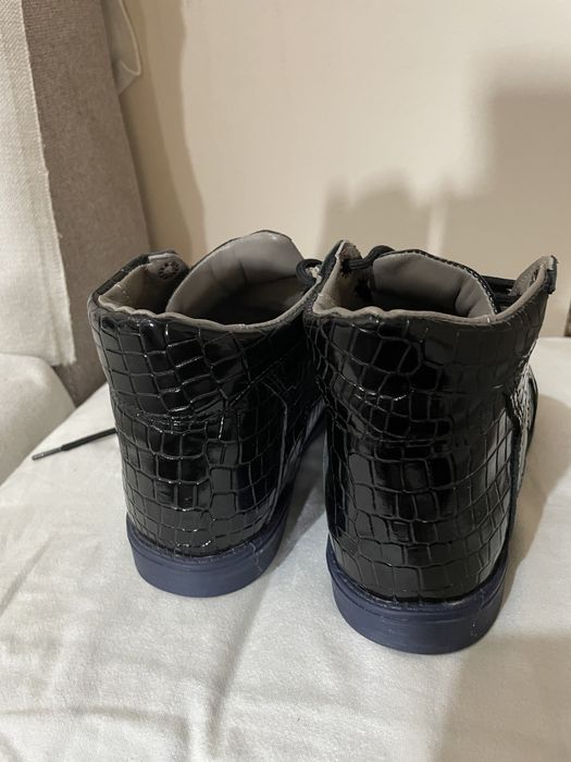 Новая Детская ортапедическая обувь