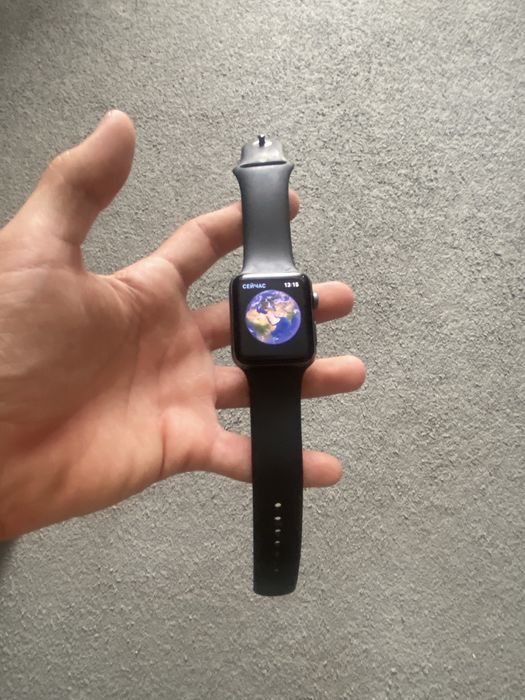 Смарт-часы Apple Watch Series 3 42мм