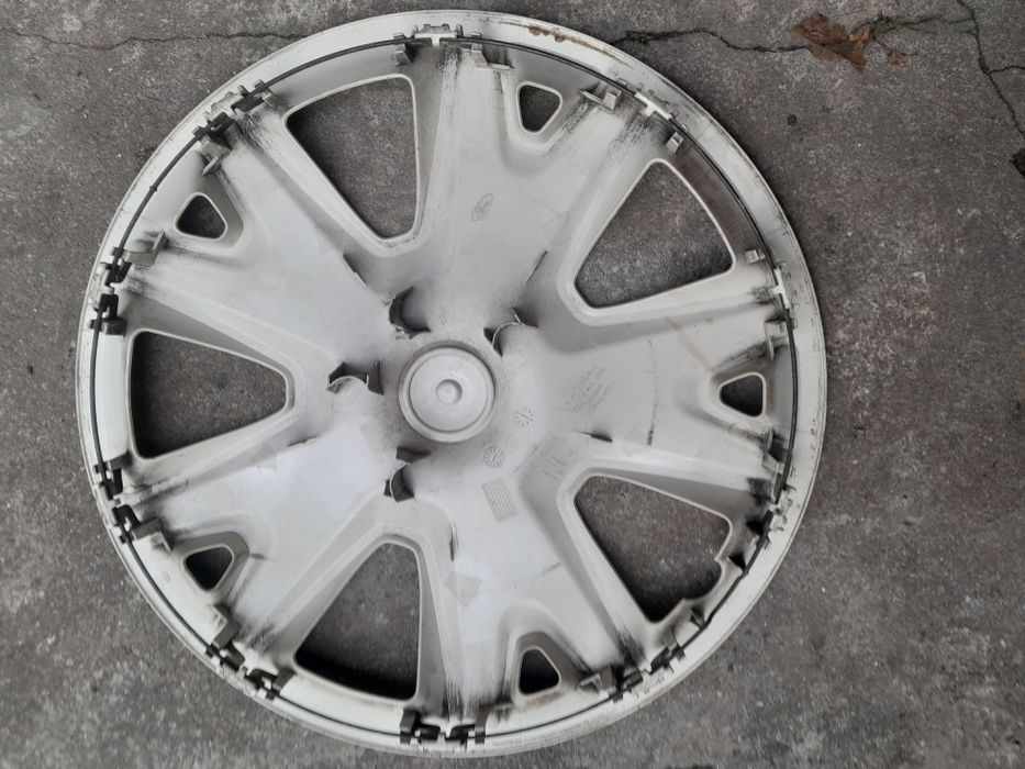 Anvelope iarna 195 60 15, capac janta ford