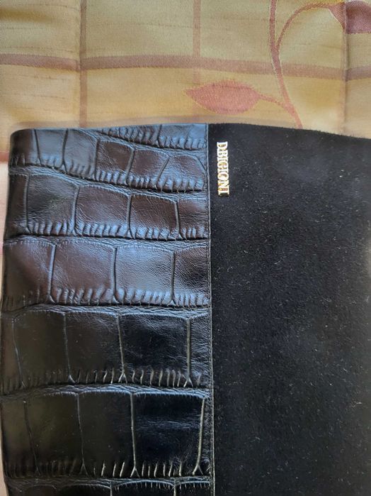 Модные демисезонные сапоги на шпильке