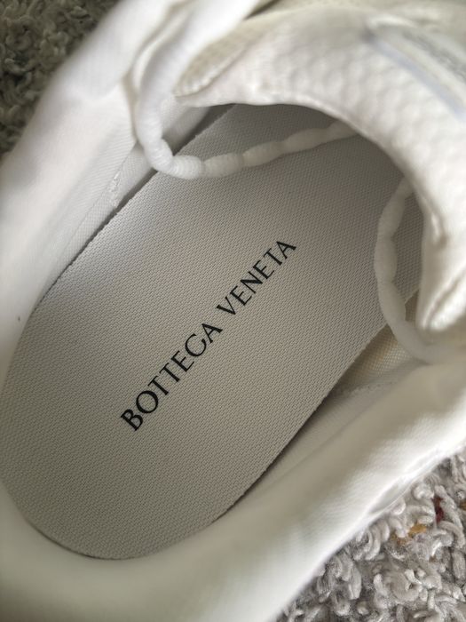 Bottega Veneta marimea 45
