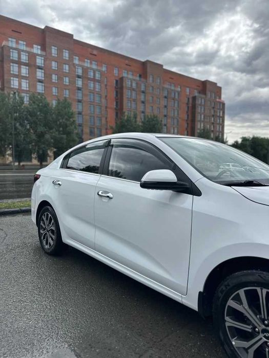 Kia Rio в рассрочку без банка