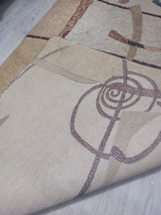 Продам ковер бу размер 1.5*2мм