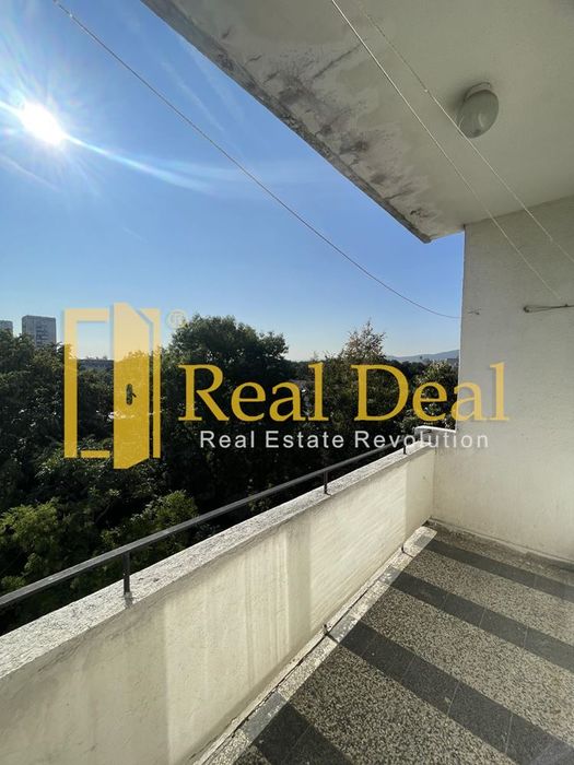 Дава се под наем Тристаен апартамент в София, Лозенец - 75 кв.м за 600 € - Снимка #2