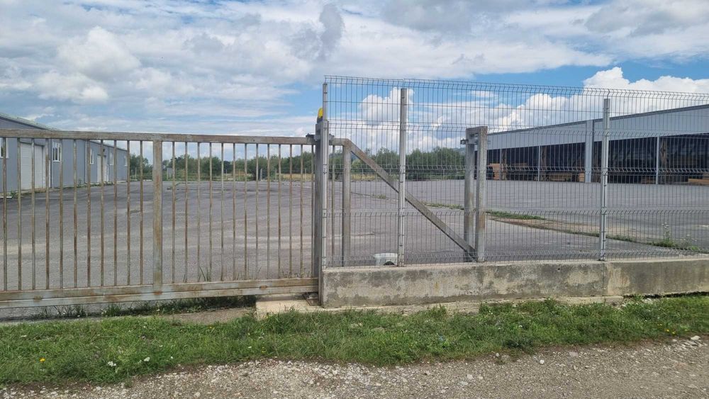 Teren , depozit, magazie, industriale