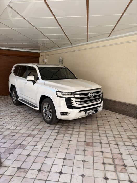 land cruiser 300
