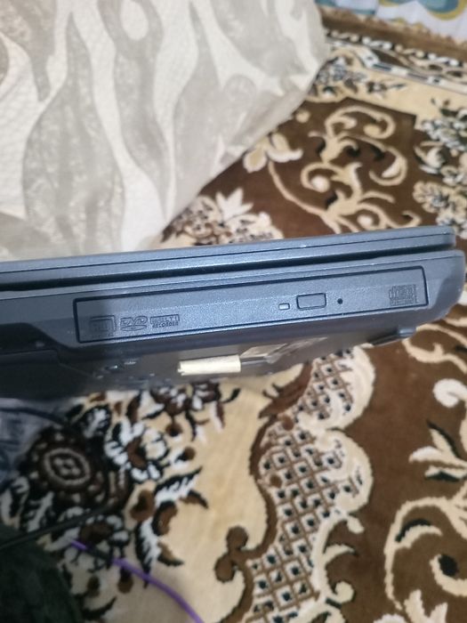 Ноутбук старый версия Acer