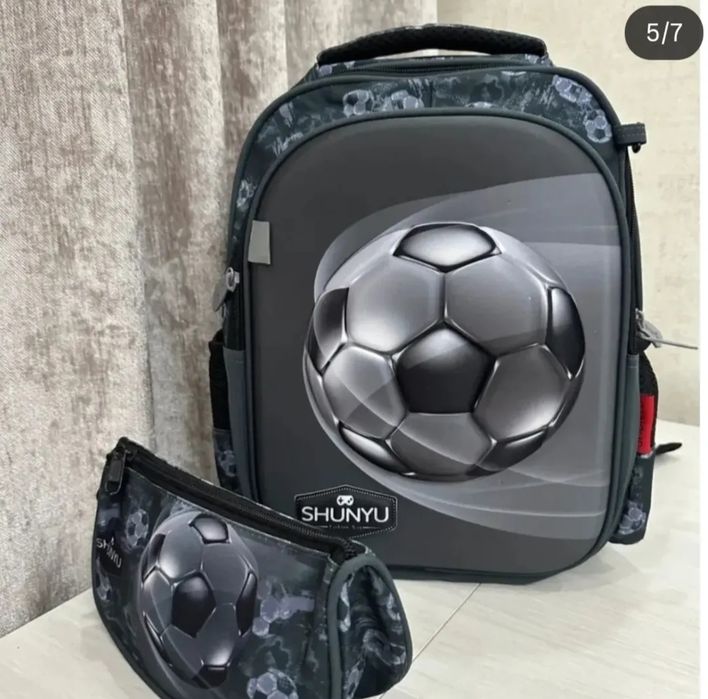 Продам новые рюкзаки по 9500
