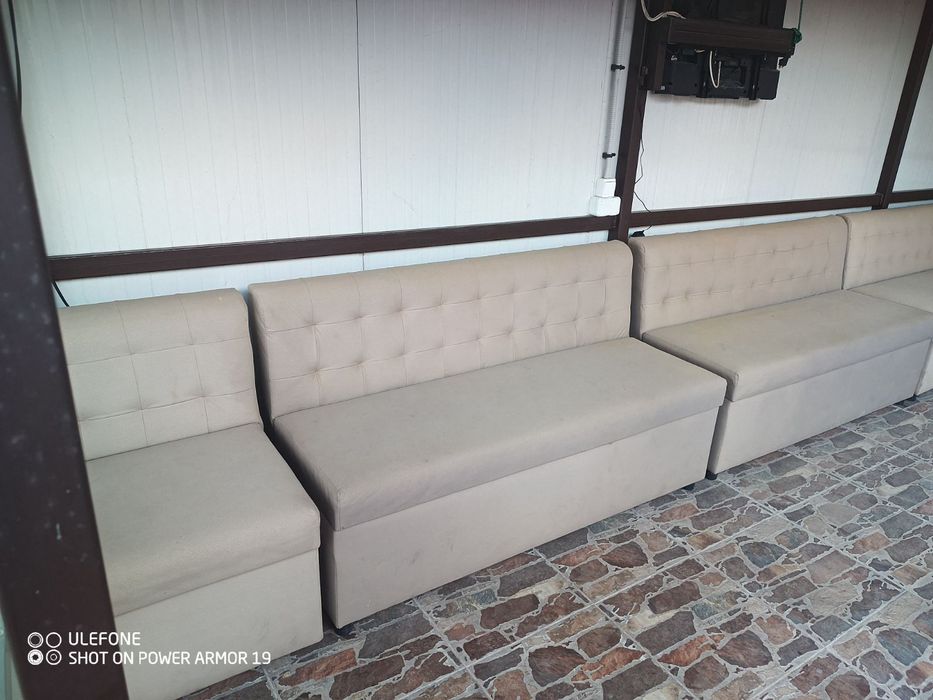 Продават се канапета.    089 700 7453